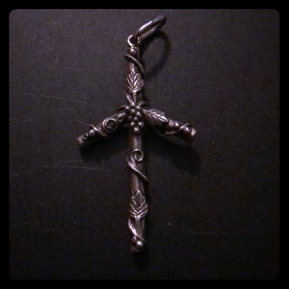 .925 Sterling Silver cross pendant - Picture 1 of 3